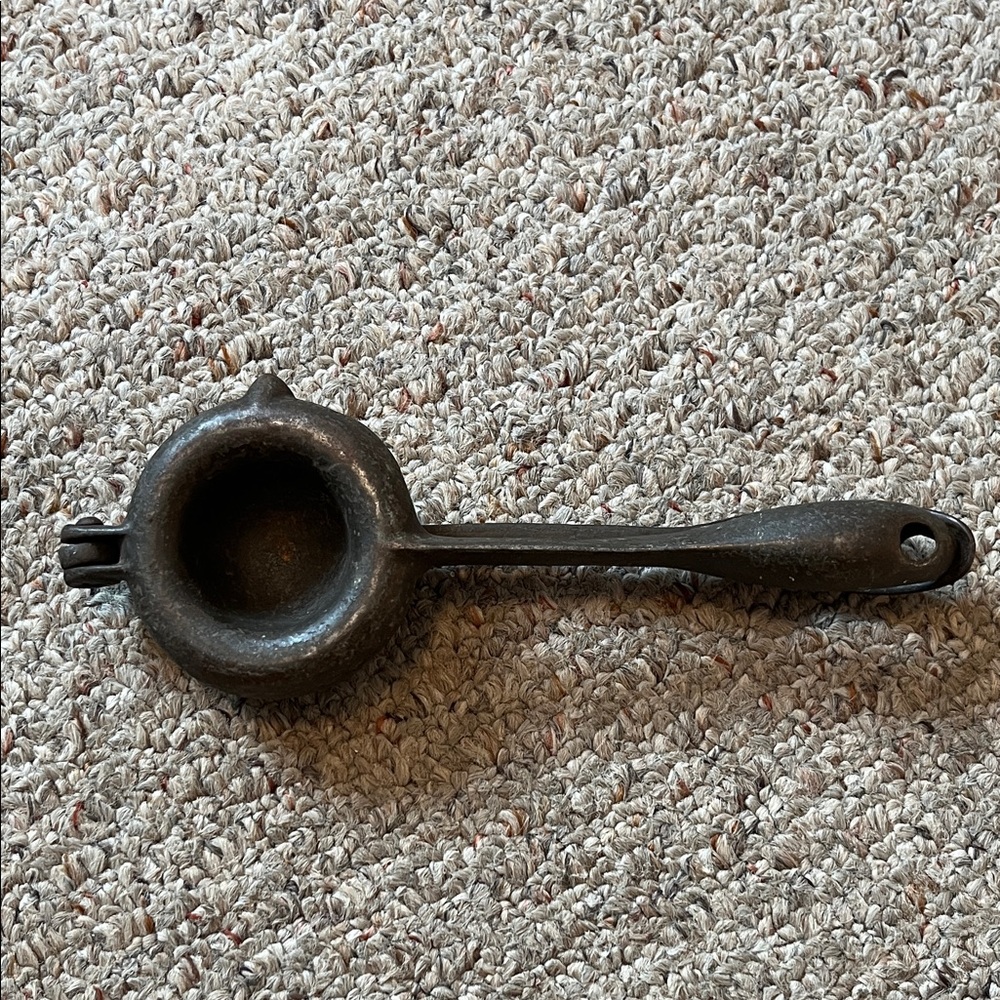 Vintage Metal Citrus Juicer